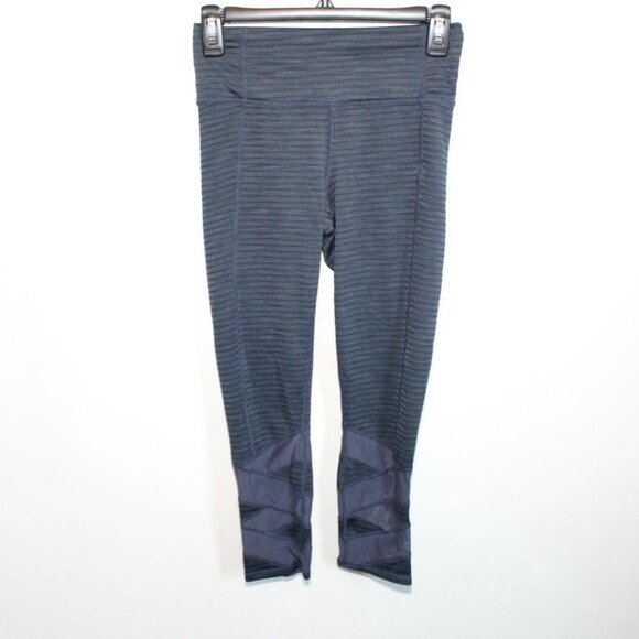 ✨2/$20 Athleta Jacquard Mantra Legging Capri Pants Navy Women's Size XS H12090 - Picture 2 of 12
